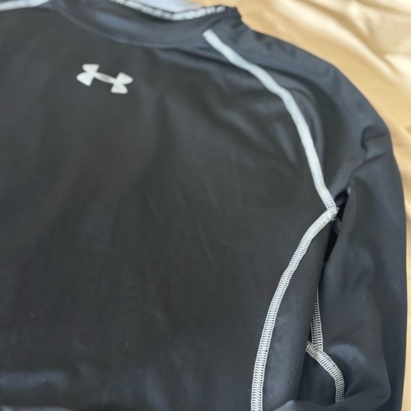 Under Armour Black and Gray HeatGear Shirt - Picture 3 of 6